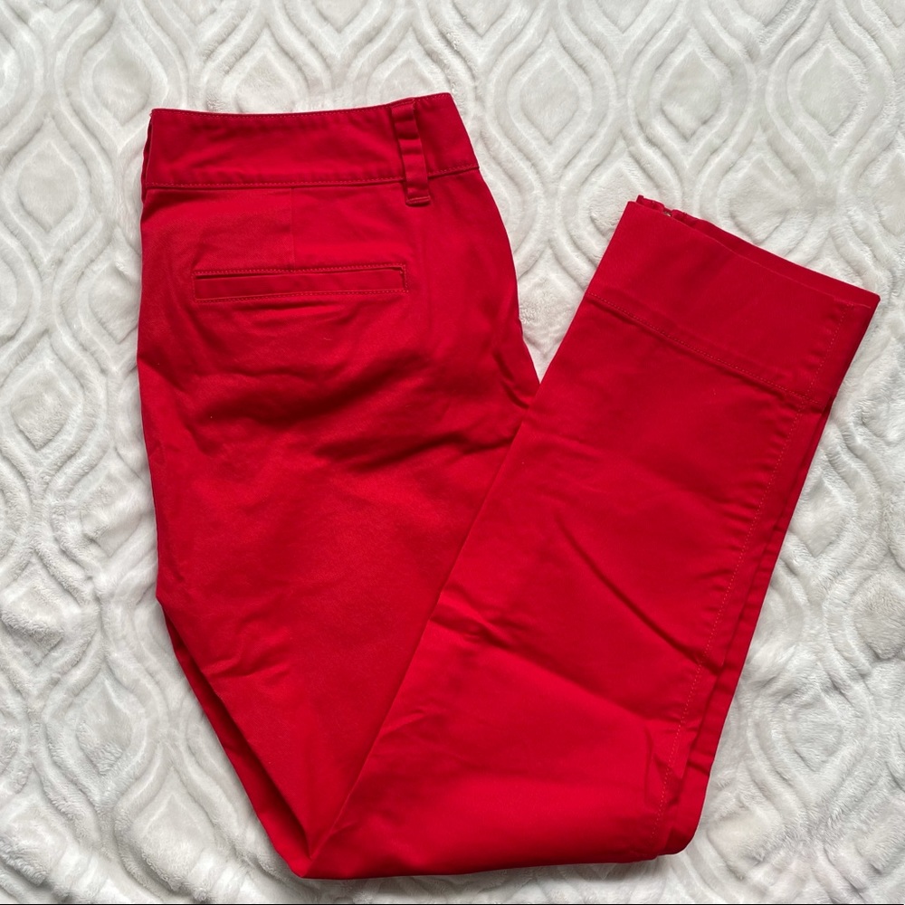 NWOT Loft Cropped Pants